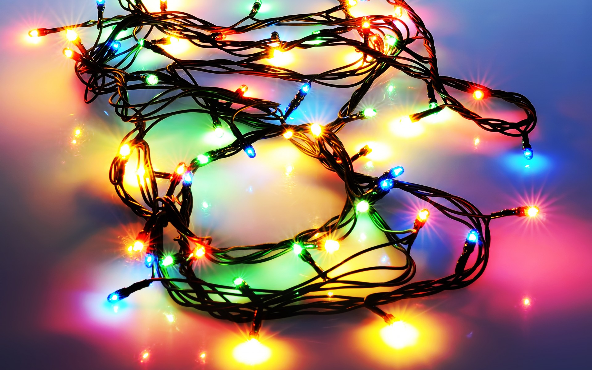 Free Desktop Christmas Lights Wallpapers | PixelsTalk.Net