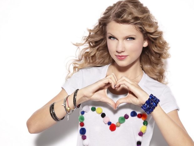 Taylor Swift Wallpaper HD.