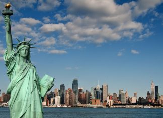 hd-wallpaper-of-statue-of-liberty-in-new-york