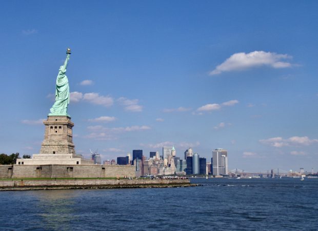 Statue of Liberty in New York Backgrounds