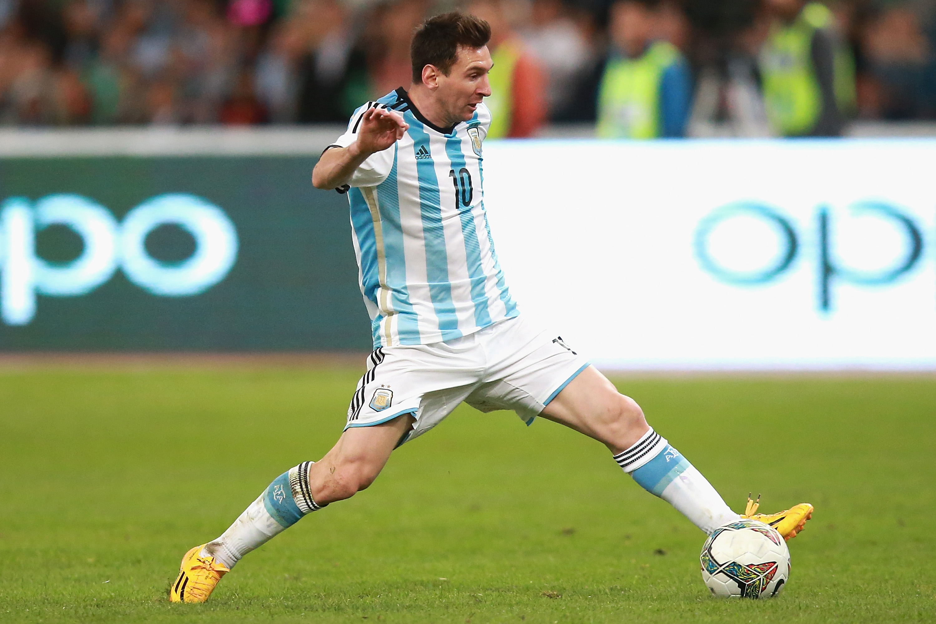 Lionel Messi copa america 2021 messi 2021 argentina captain kiss  trophy HD wallpaper  Peakpx