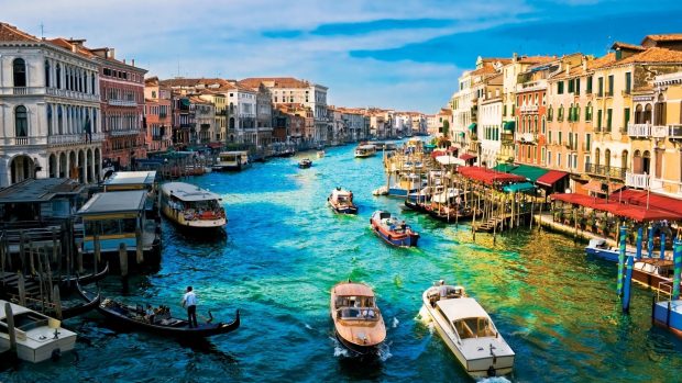 Free desktop wallpaper Canal Grande Venice.