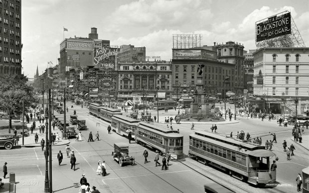 Vintage Detroit City Center black and white wallpaper download free.