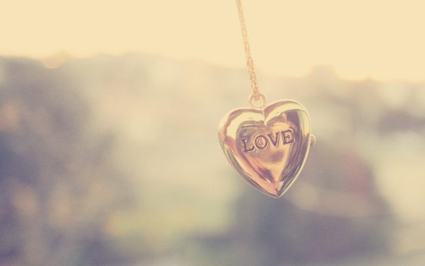 Necklace Love Heart Wallpaper HD For Desktop.