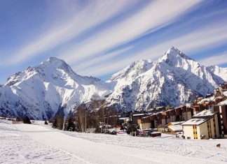 Snow Winter Mountain Landscape City uhd wallpapers.