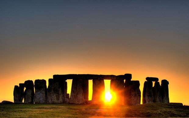 Stonehenge Sunset Located in England HD Wallpaper.
