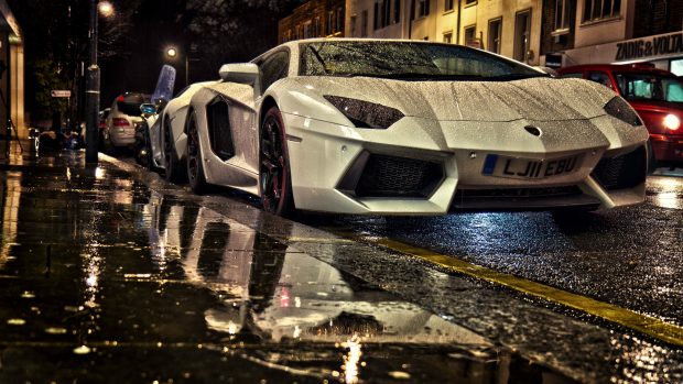 Supercar Lamborghini Wallpaper free download.