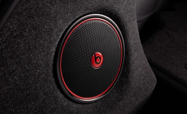 2013 Fiat 500 Turbo Beats By Dr Dre Speaker Photo.