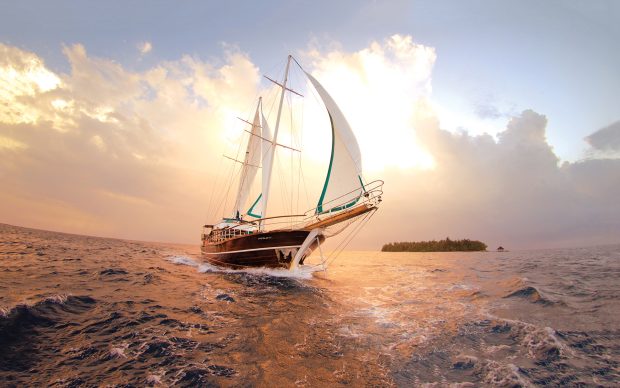 Boat ocean wallpapers HD download free.