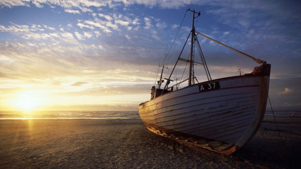 Fishing boat desktop hd wallpaper.