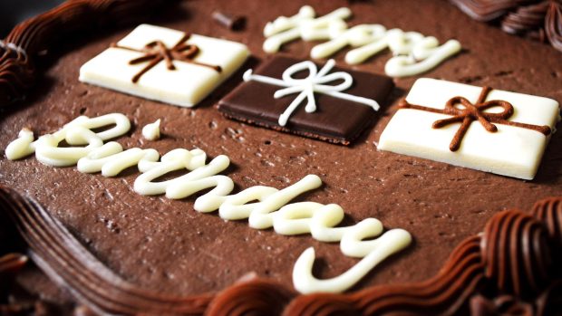 Happy birthday chocolate cake wallpaper HD desktop.