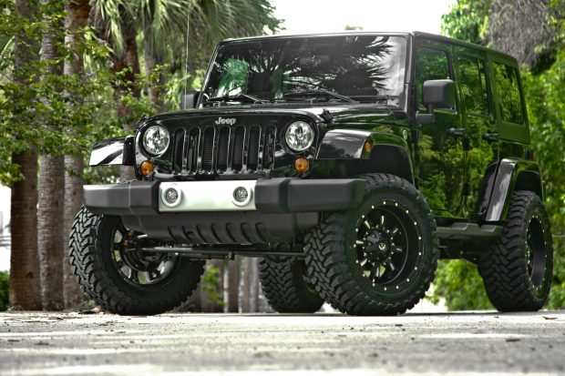 Black jeep emblem wallpaper hd.