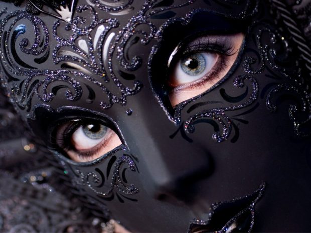 Fashion Fancy Mask Wallpaper.