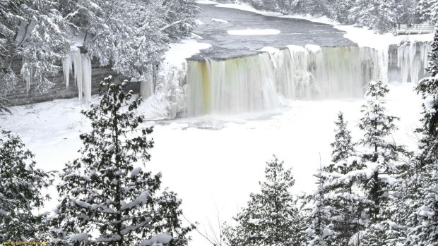 Niagara falls frozen wallpaper HD.