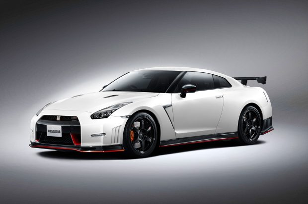 Nissan gtr nismo high quality wallpaper.