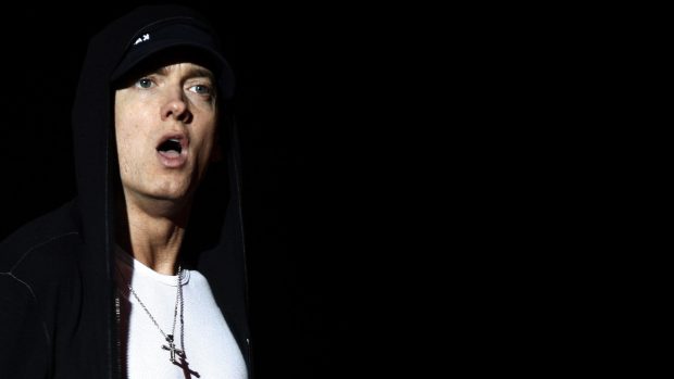 Rapper eminem live singing wallpapers.