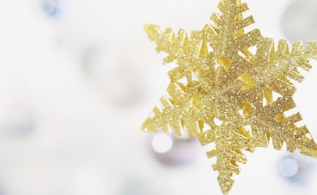 Snowflake glitter gold toys close up hd wallpapers.