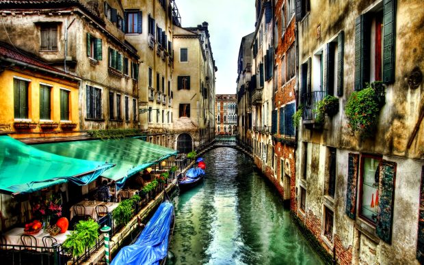 Venice Full Screen Background HD Wallpaper.