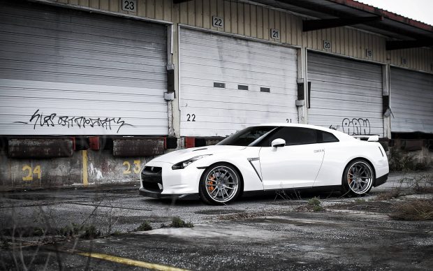 White Gtr Wallpapers HD Free Download.