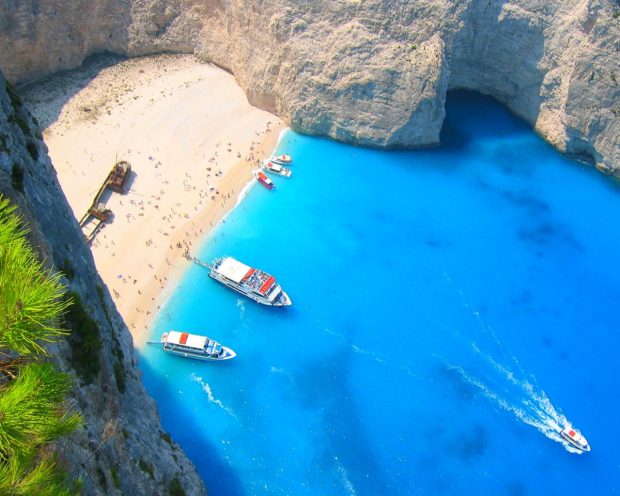 Zakynthos Navagio Shipwreck 1280x1024 Wallpaper.