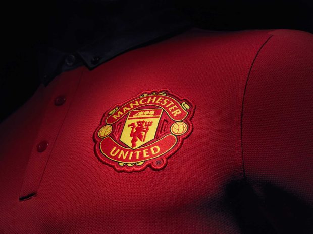 Best Logo Manchester United On Tshirt Wallpaper Desktop.