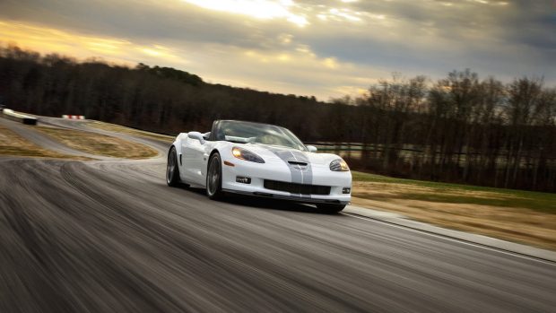 Convertible Corvette wallpaper.