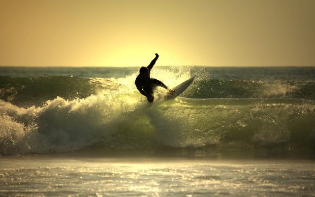 Cool Surfing Wallpaper Amazing High Resolution Photos.