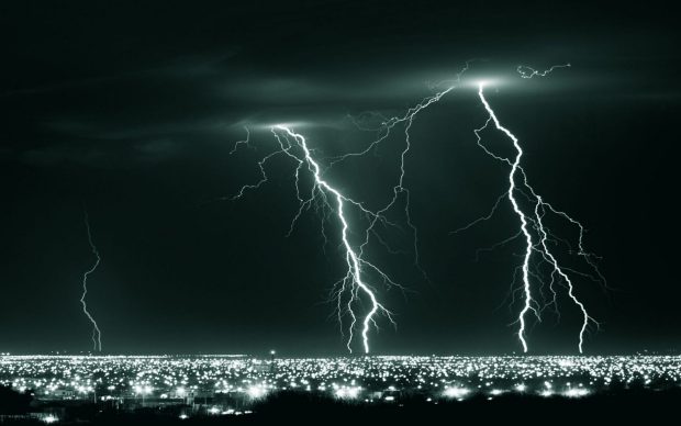 Download Desktop Lightning HD Wallpapers.