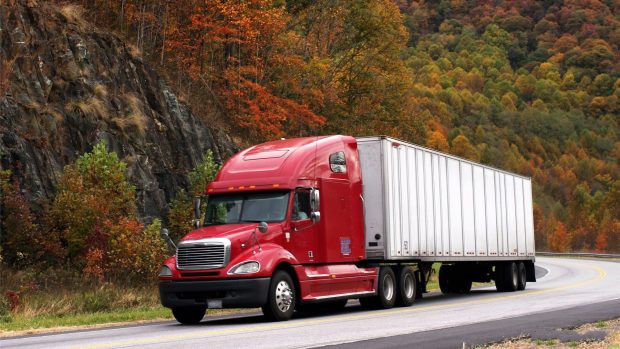 Download Free Semi Truck Wallpaper.