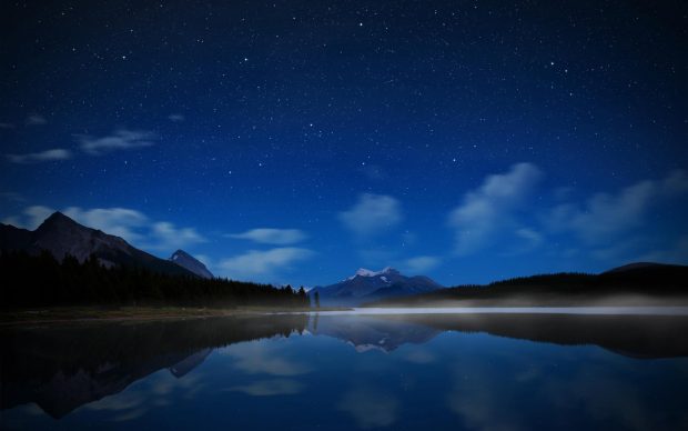 Download Starry Night HD Backgrounds.