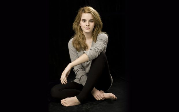 Emma Watson Background Free Download.