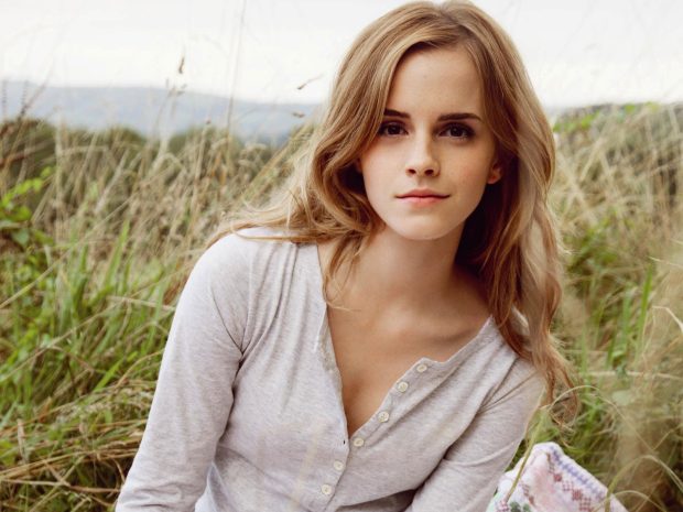 Emma Watson Desktop Wallpaper.