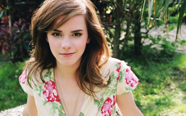 Emma Watson HD Wallpaper.