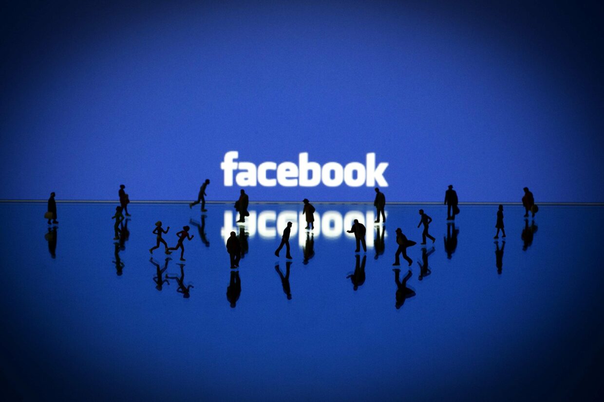 Facebook HD Wallpapers - PixelsTalk
