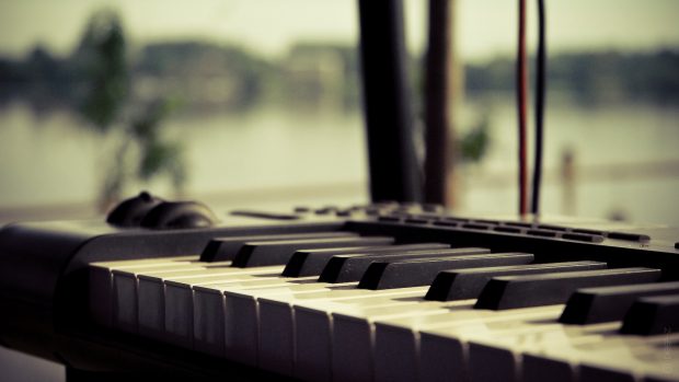 Free Desktop HD Piano Backgrounds.