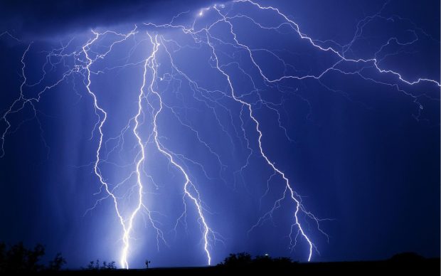 Free Download Lightning Wallpapers HD.