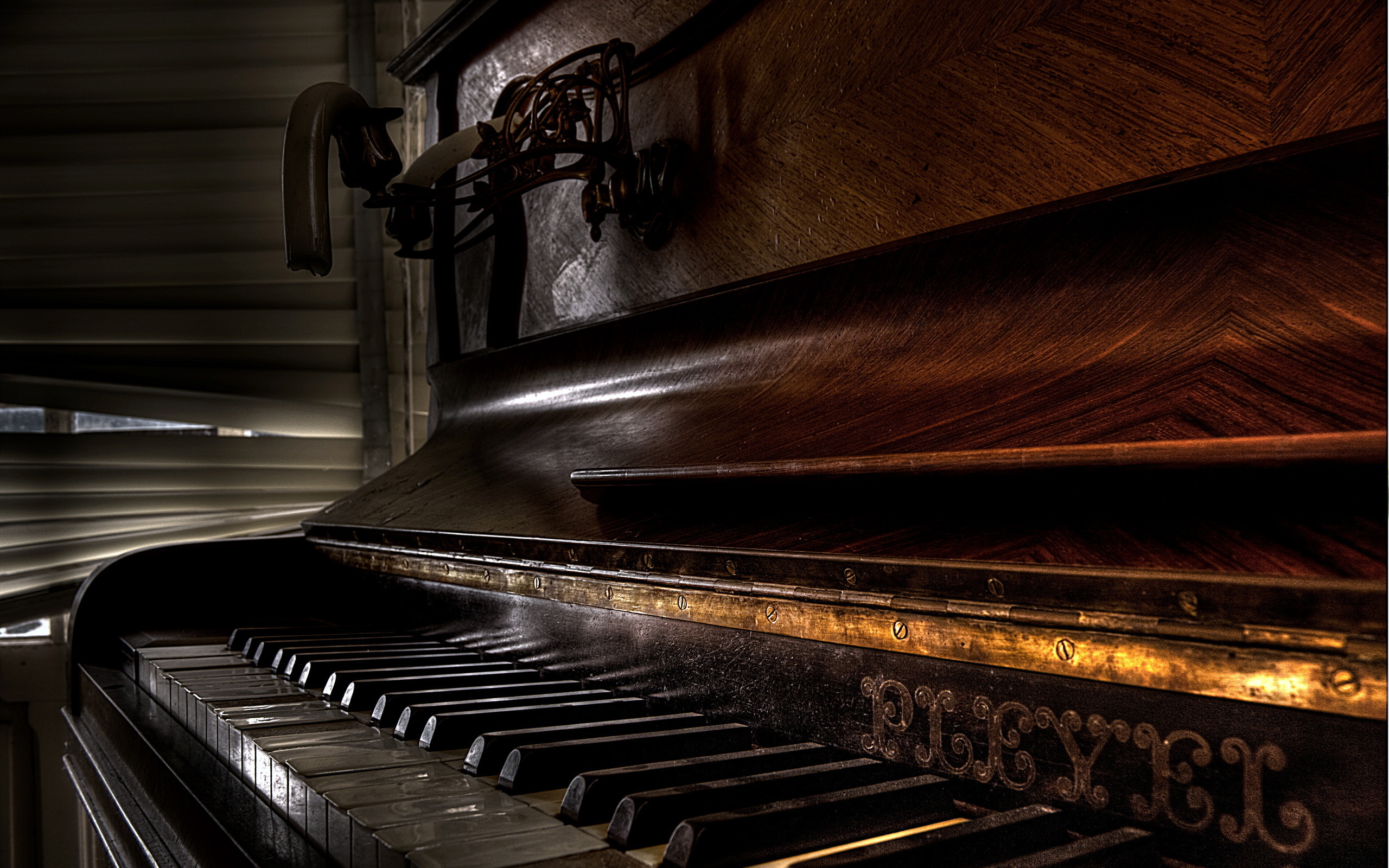 Free HD Piano Wallpapers | PixelsTalk.Net