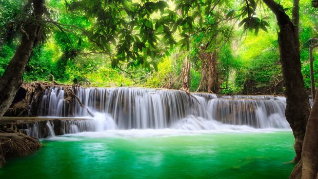 Green lake waterfall wallpaper hd.