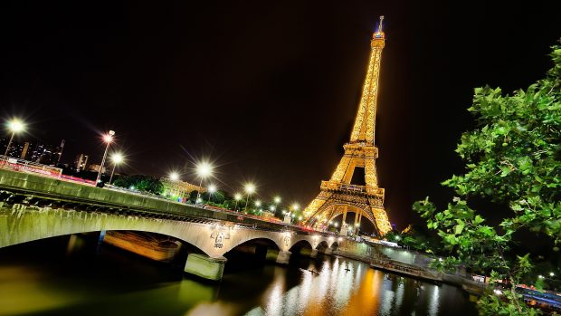 HD wallpapers eiffel tower paris night 1920x1080.