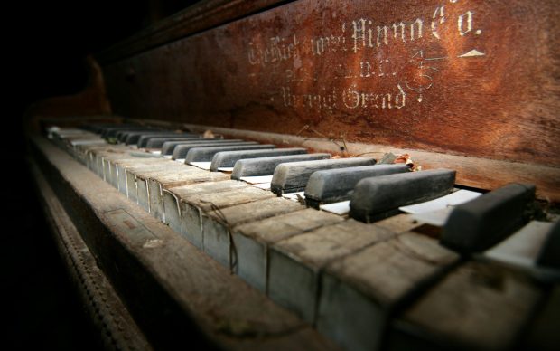 Images HD Piano Wallpapers.