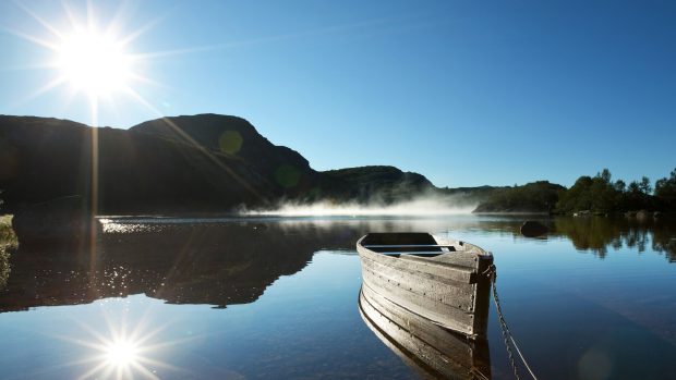 Lake boats hd wallpapers best besktop boat images widescreen.