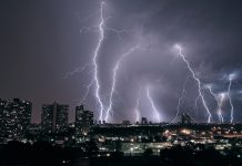 Lightning city wallpaper.