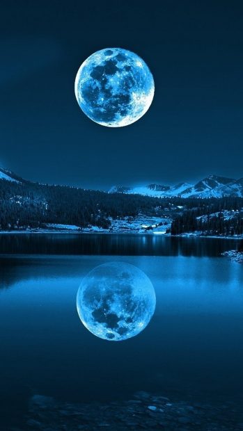 Moon in cold lakes nexus wallpaper.