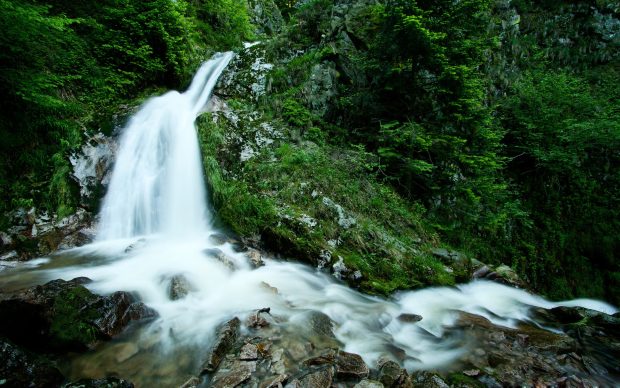 Mountain HD Wallpaper Waterfall.