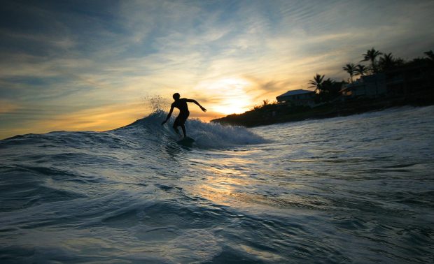 Pictures HD Surfing Wallpapers.