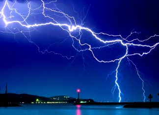 Pictures HD Wallpaper Lightning.