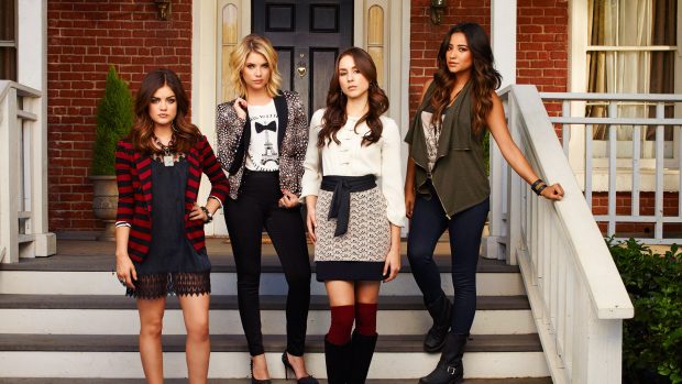 Pretty Little Liars HD Backgrounds.