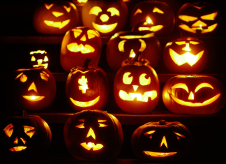 Pumpkins Halloween Wallpaper.