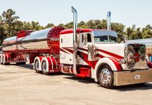 Semi Truck HD Wallpaper.