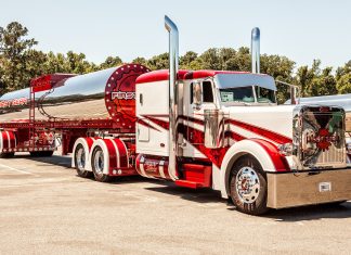 Semi Truck HD Wallpaper.